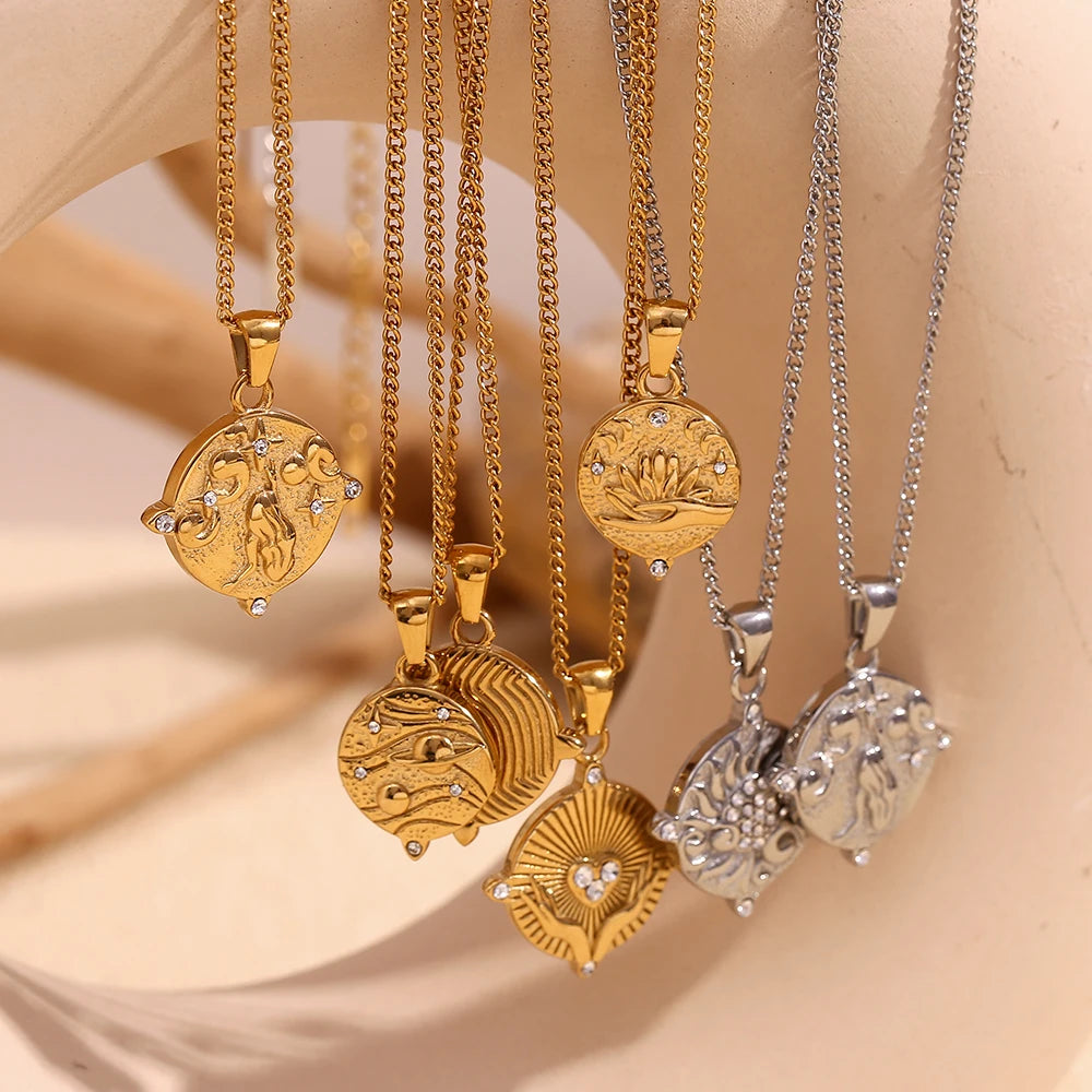 18K Gold Plated Circular Tarot Card Necklace